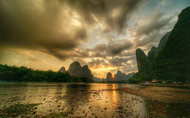 智能化科技高端